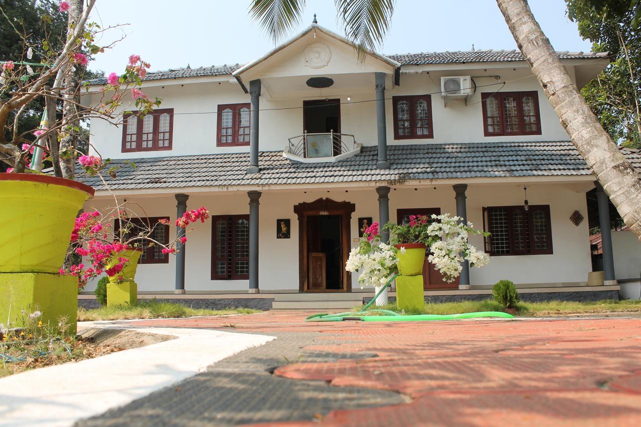 Alappuzha Marari Peterland 아파트 객실 사진